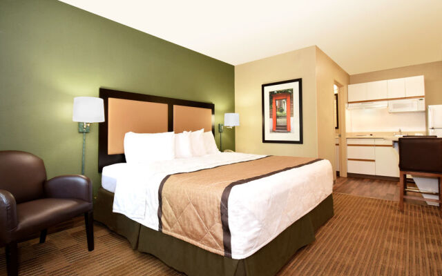 Extended Stay America - Kansas City - Shawnee Mission