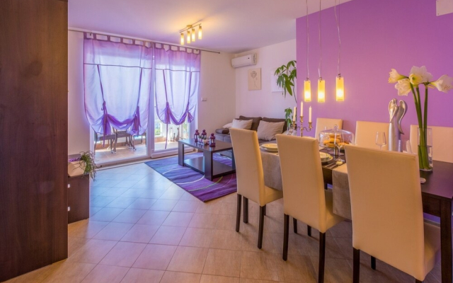 Fabulous Apartment in Crikvenica With Swimming Pool