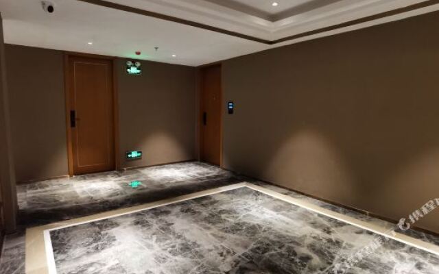 Jinxing Hotel (Yihua International Plaza)