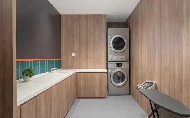 Holiday Inn Express Qingdao Shibei by IHG