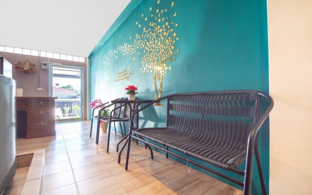 OYO 784 Brown Home Sattahip