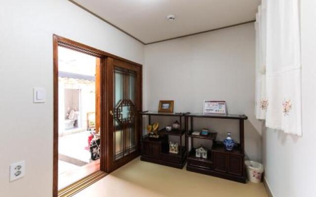 Hanok Guesthouse Suni