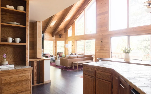 Wildwood by AvantStay   Cabin w/ 3 Decks, Ping Pong, Fire Pits, & Outdoor Grill