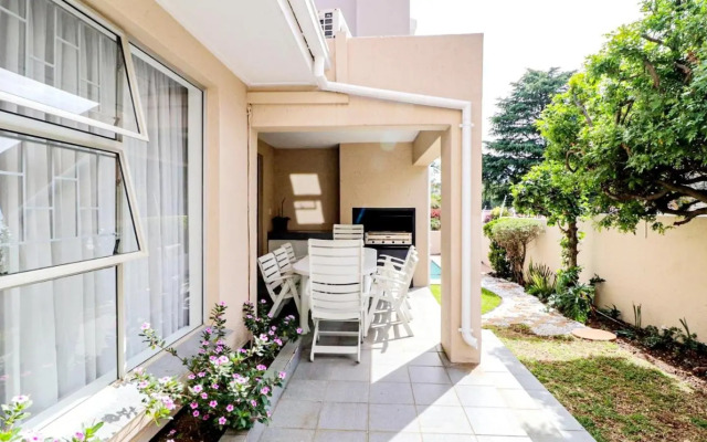 Luxurious Private Apartment With A Pool & Jaccuzi