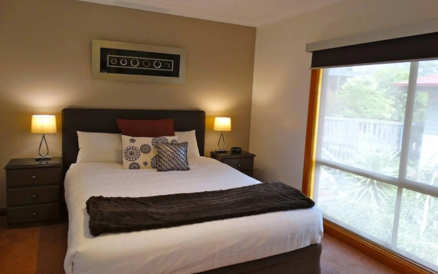 Cloverhill Hepburn Springs