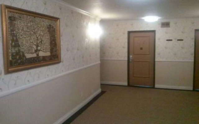 Hometel Suites