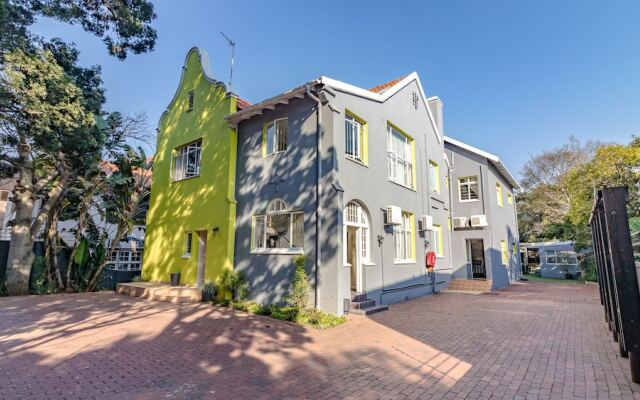 Silver Oaks Boutique Hotel