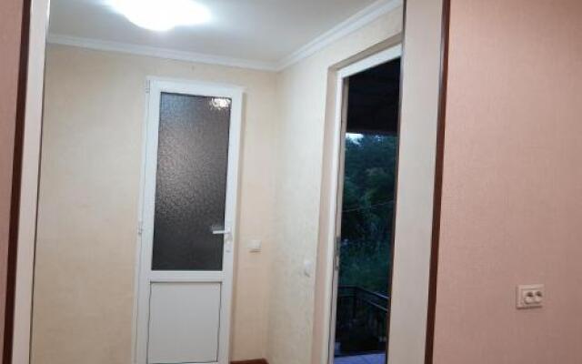 Guesthouse on Partizanskaya 87