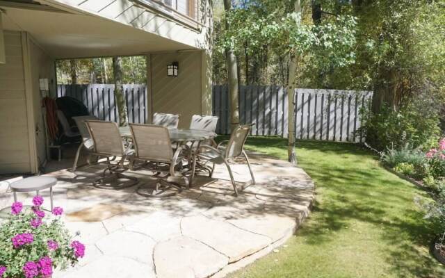 735 Bleeker St E #735