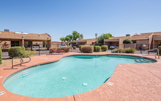 South Scottsdale Townhome - 2 Bedroom