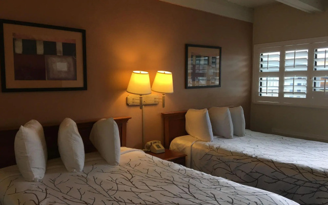 Van Ness Inn