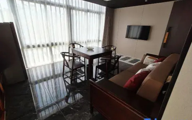 Heimao Hotel (Jiashan Information Technology Engineering School)