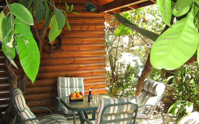 Ohn-Bar Guesthouse