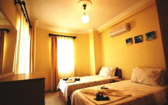 Royal Heights Adabuku 3 Bedrooms Villa