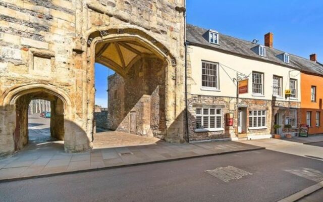 The Ancient Gatehouse Hotel