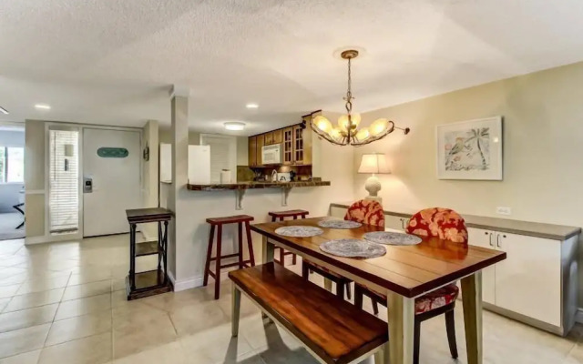 2126 Beachwood