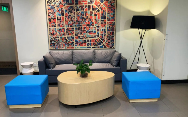 Hanting Express Beijing University of Technology