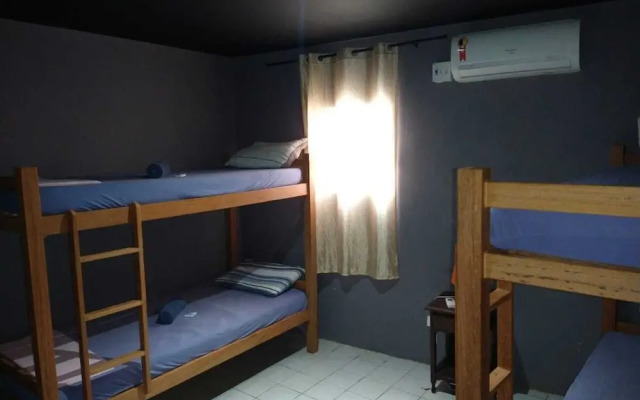 Reef Hostel & Pousada