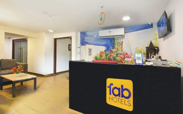 Fabhotel Crescent