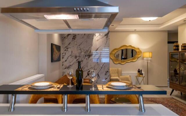 Maison De Luxx A8 Central