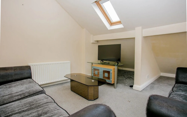 1 Bedroom Flat Sleeps 4 In Hackney