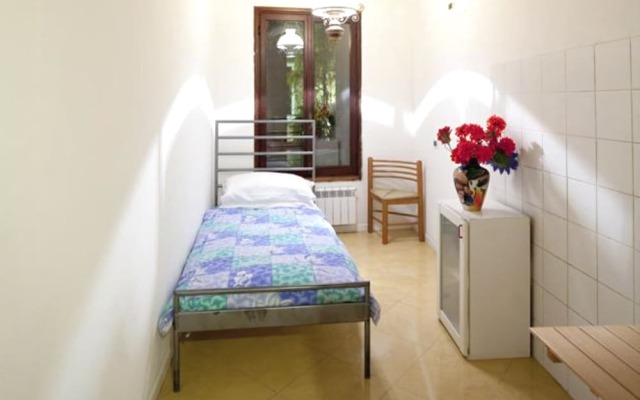 Youth Venice Home