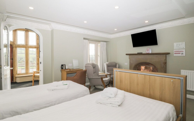 Harcombe House Rooms Accessible Ground Floor Twin