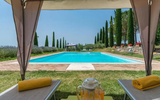 CASALE BROLIO 12&2, Emma Villas