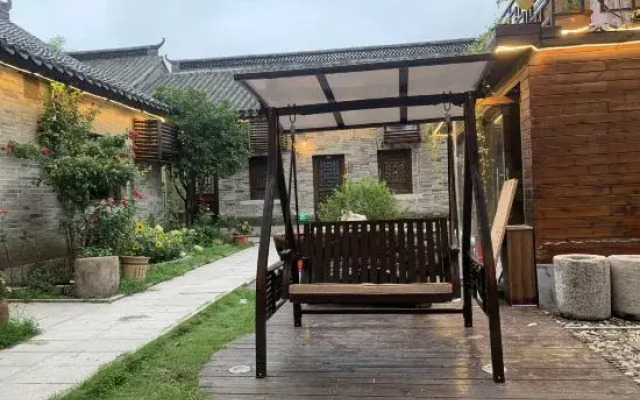 Yunhe Fisher House Inn