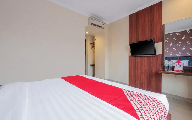 OYO 308 Grand Pacifik Hotel