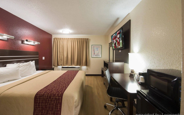 Red Roof Inn Houston - Brookhollow