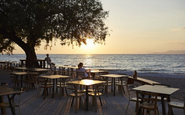 Alex Beach Hotel - Bungalows Hotel