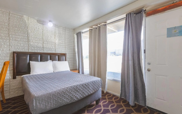 Sonrise Inn Lincoln Hwy By OYO