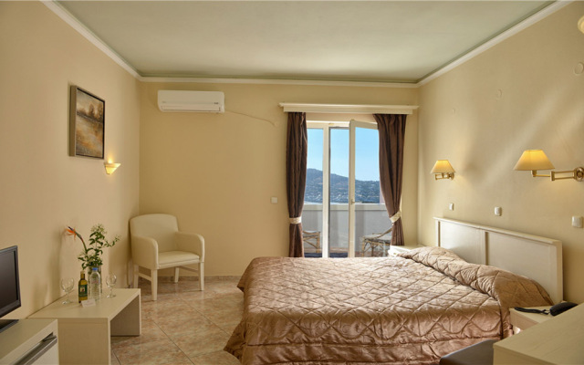 Athina Palace Resort & Spa