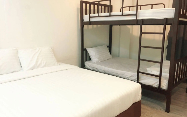 The Rabbits Hole Hostel