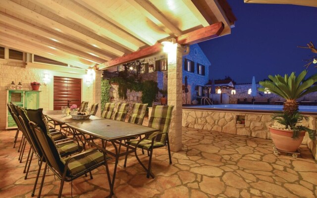 Amazing Home in Razanj With Sauna, Wifi and 6 Bedrooms