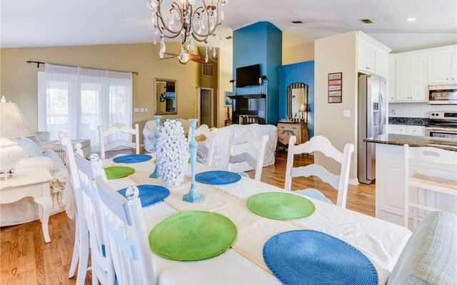 Chiquitas Sun - Four Bedroom Home