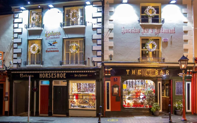 Behan's Horseshoe Bar & Restaurant