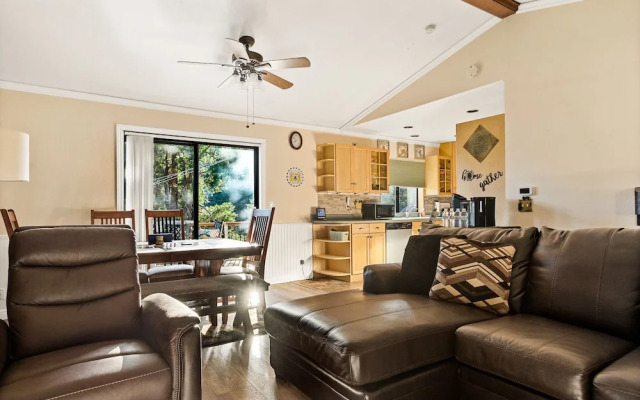 The Leehive Near Lake Arrowhead Village