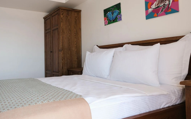 Mimas Marine Hotel