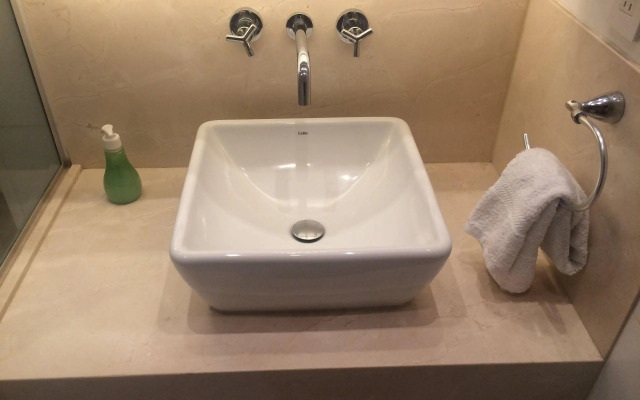 Top floor with balcony in Copacabana