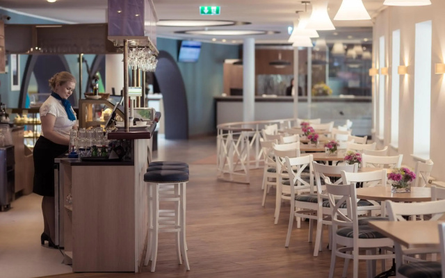 Hestia Hotel Strand