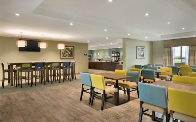 Fairfield Inn & Suites by Marriott Airdrie