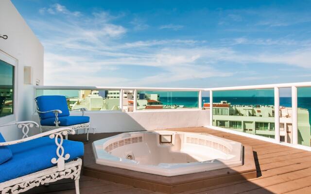 Brisas Penthouses by TA