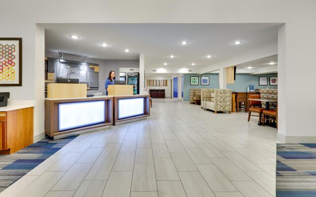 Holiday Inn Express Hotel & Suites Scottsbluff-Gering by IHG