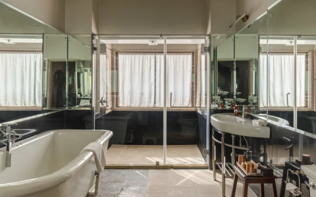 Srinivas - The Royal Residence