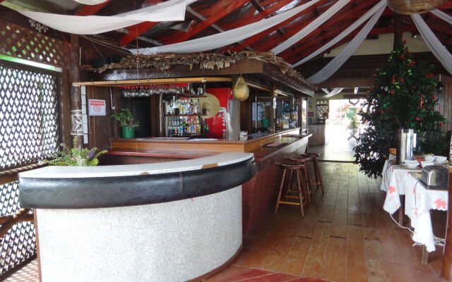 Va-i-moana Seaside Lodge