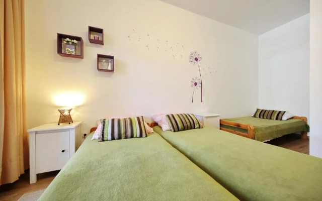 Studio close to the beach - Zadar Borik