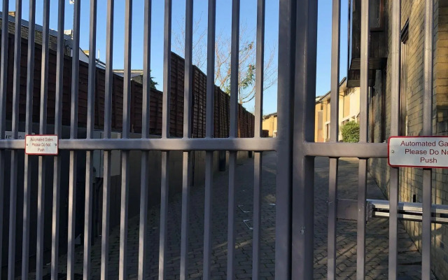 Zulu Mews