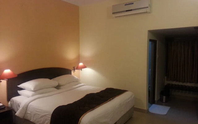 Hotel Rajputana Palace